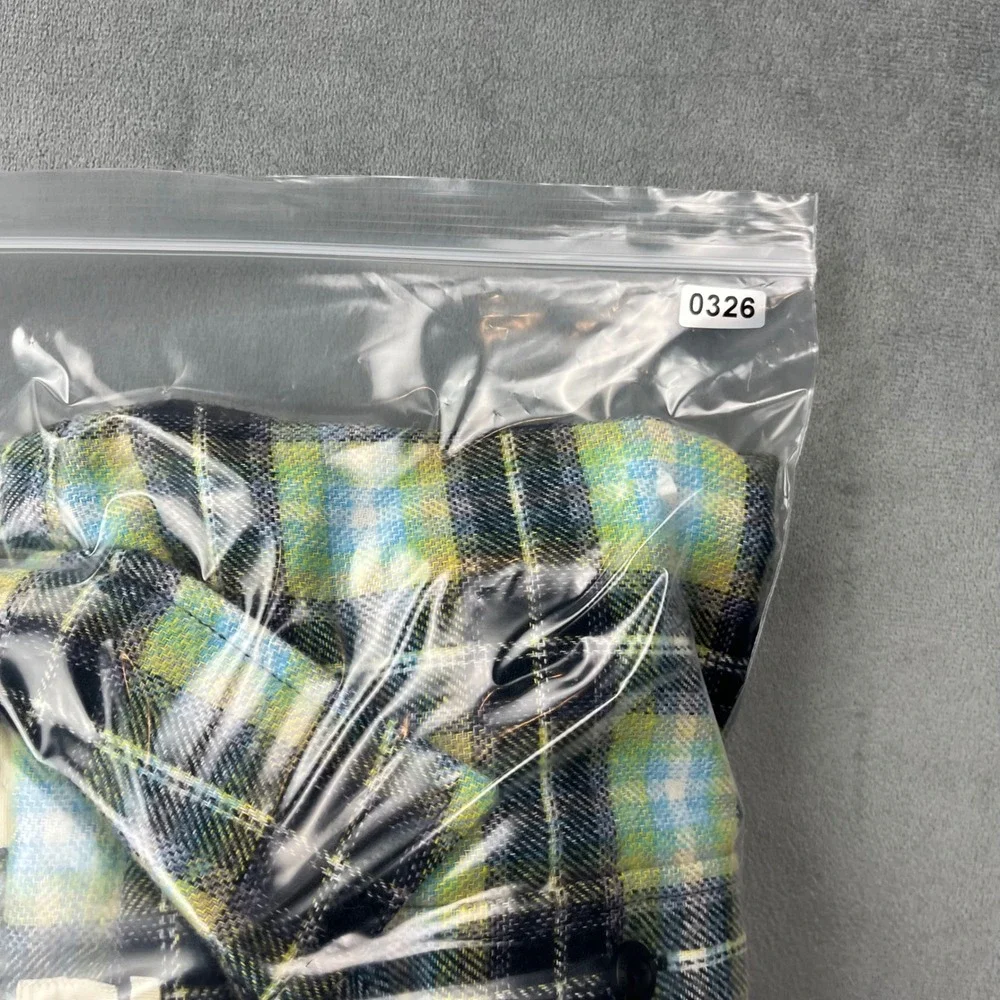Levi's Flannel Shirt Relaxed Fit Large Green Black Plaid 100% Cotton Long Sleeve